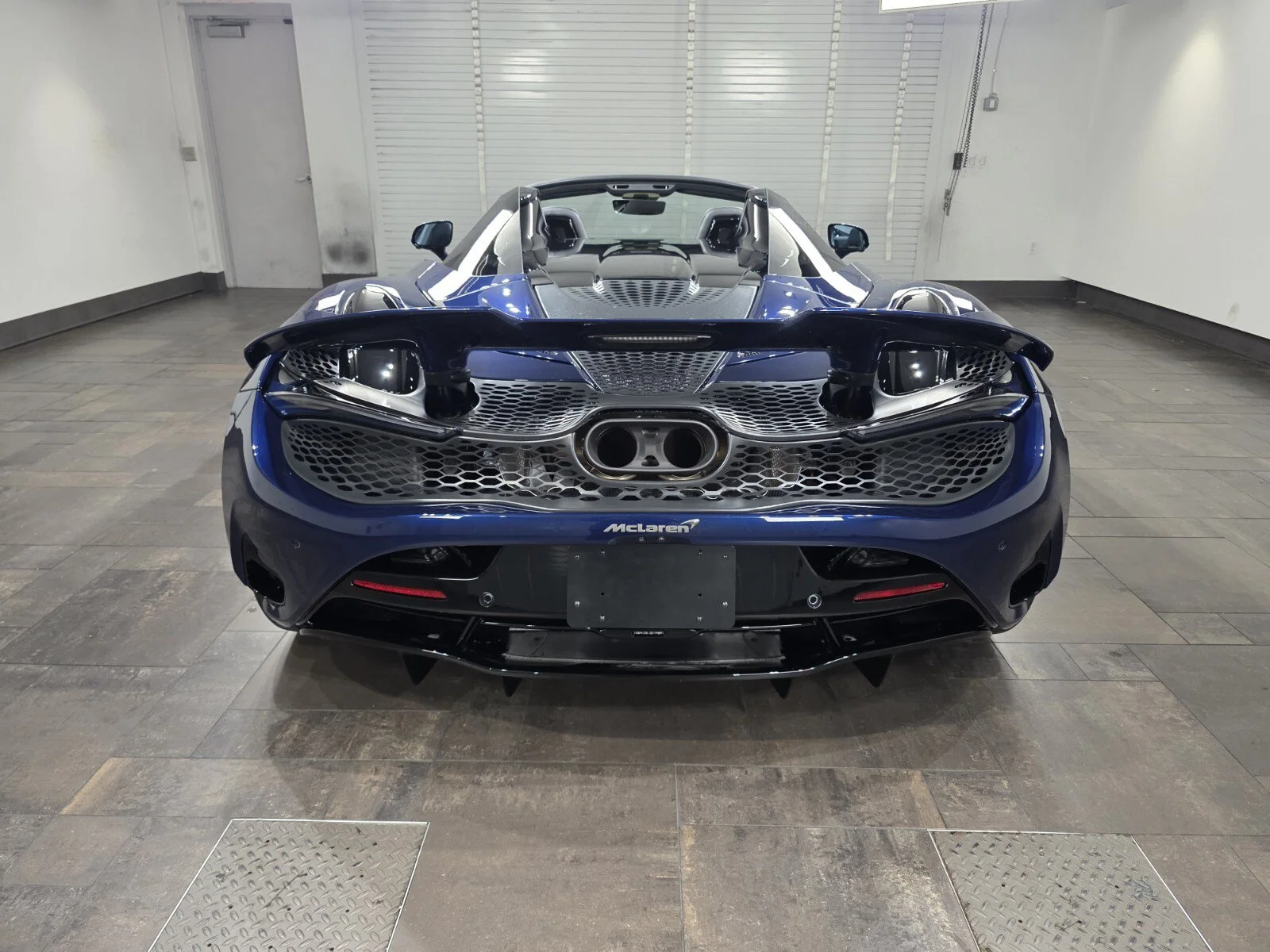New 2027 Namaka Blue McLaren Spider image 5