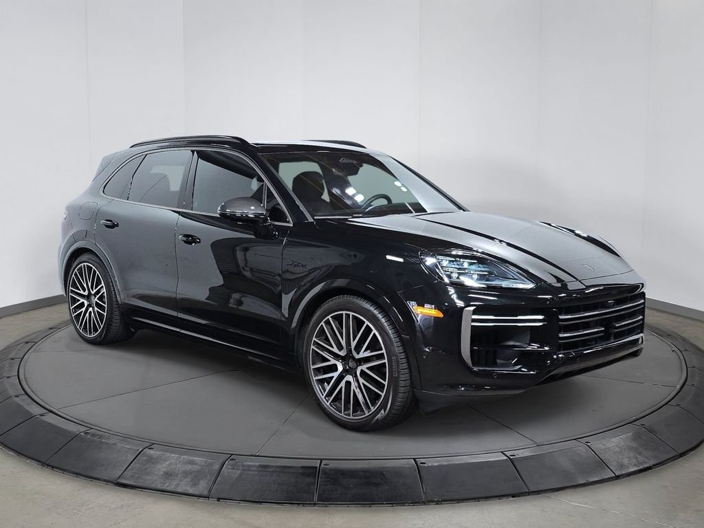 Certified Used 2026  Porsche Turbo image 9