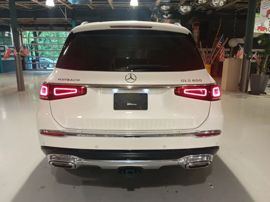 Used 2022 White Mercedes-Benz Maybach GLS 600 image 7