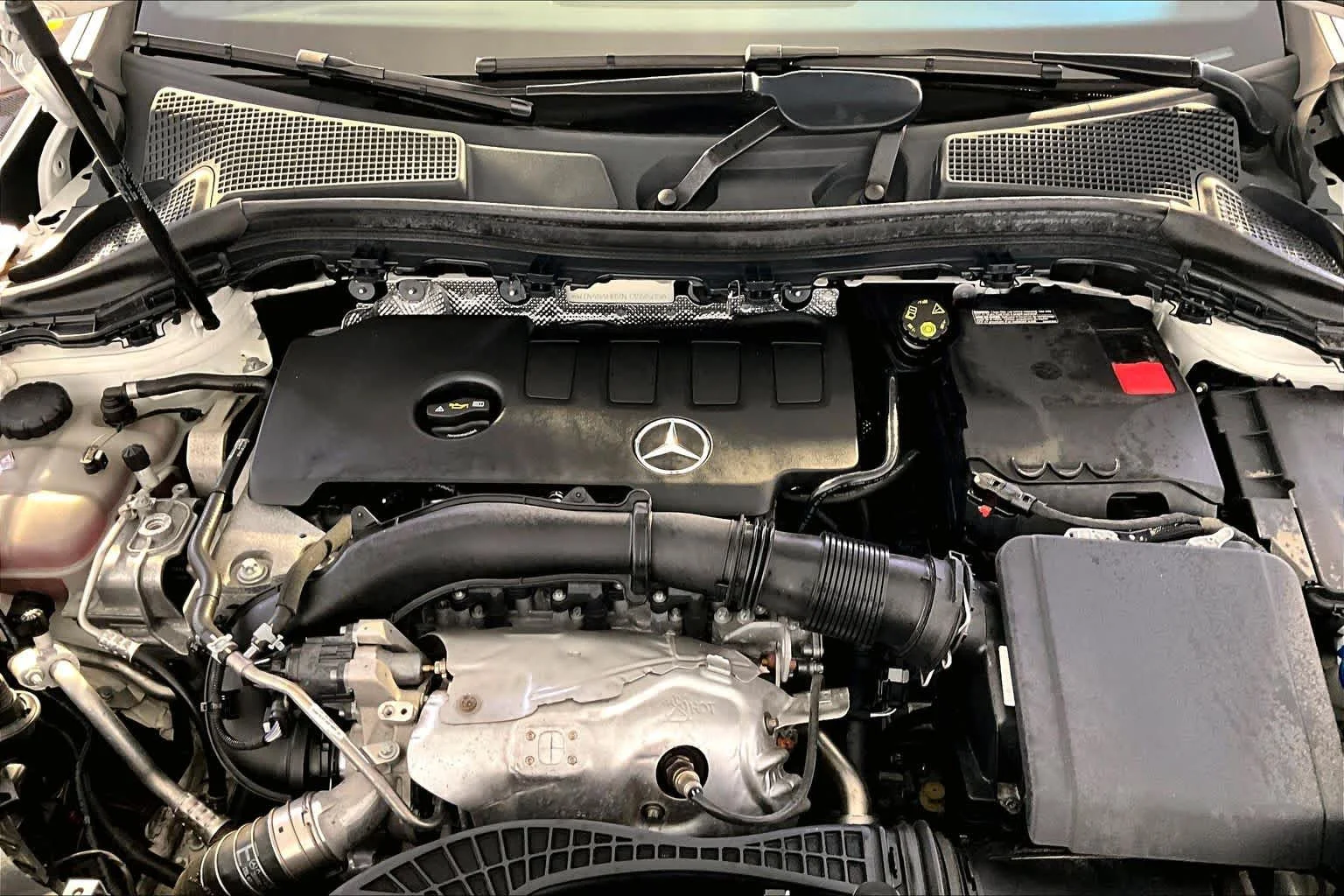 Certified Used 2022 Polar White Mercedes-Benz GLA 250 image 30