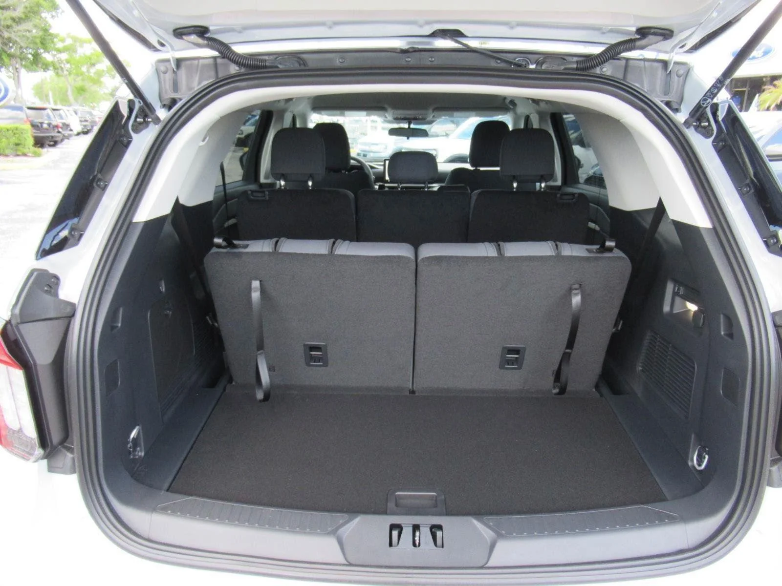 New 2026 Space White Metallic Ford Active 100A image 29