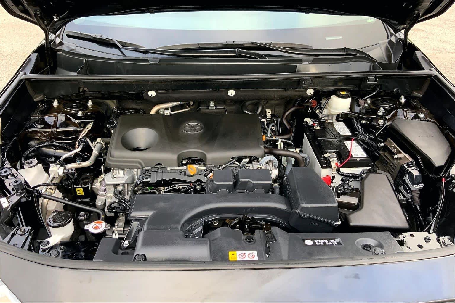 Used 2025 Midnight Black Metallic Toyota LE image 31