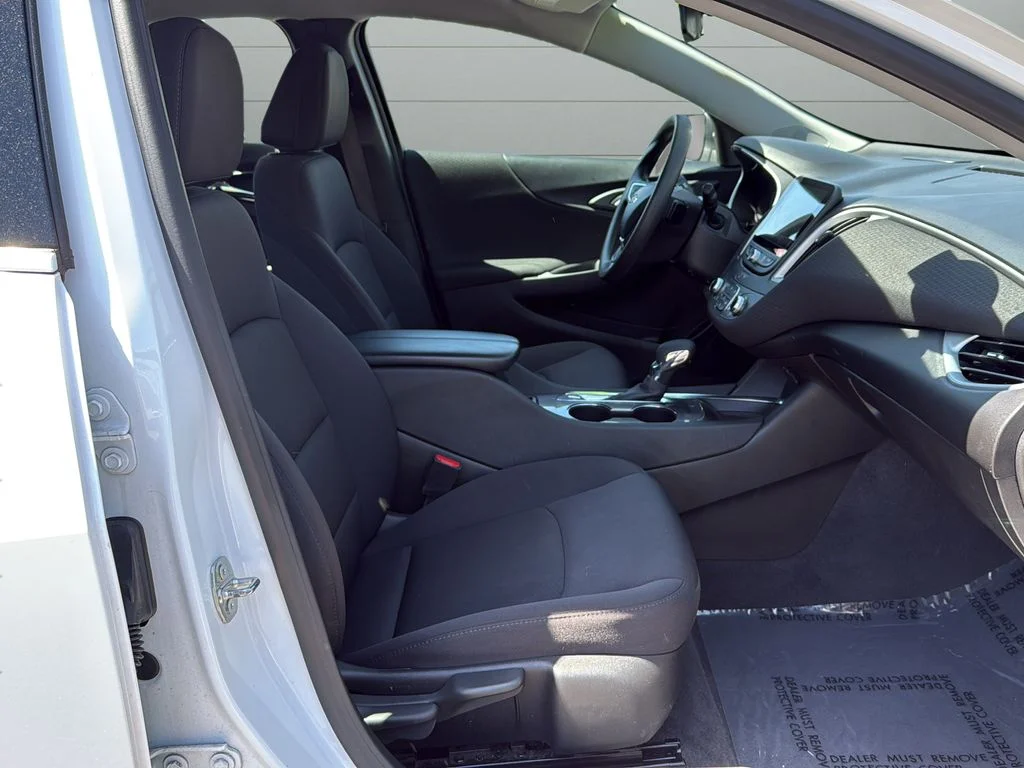 Used 2023 White Chevrolet LT image 15