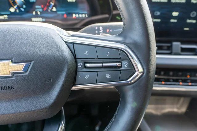2025 Chevrolet Equinox LT - Photo 24