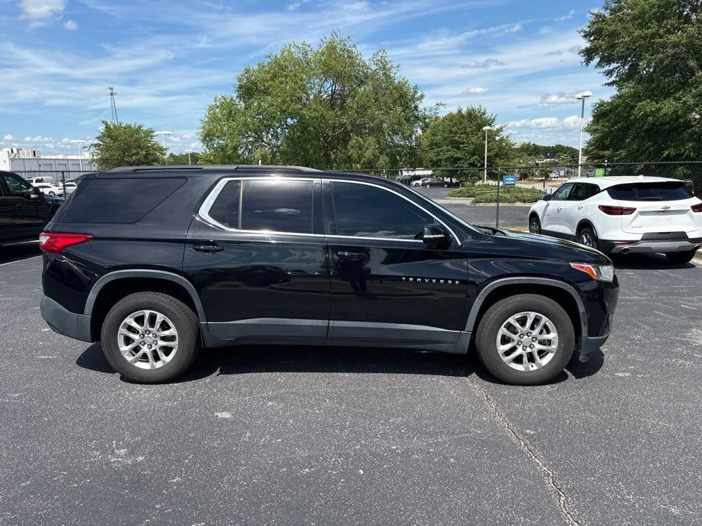 Used 2019 MOSAIC BLACK METALLIC Chevrolet LT Cloth image 2