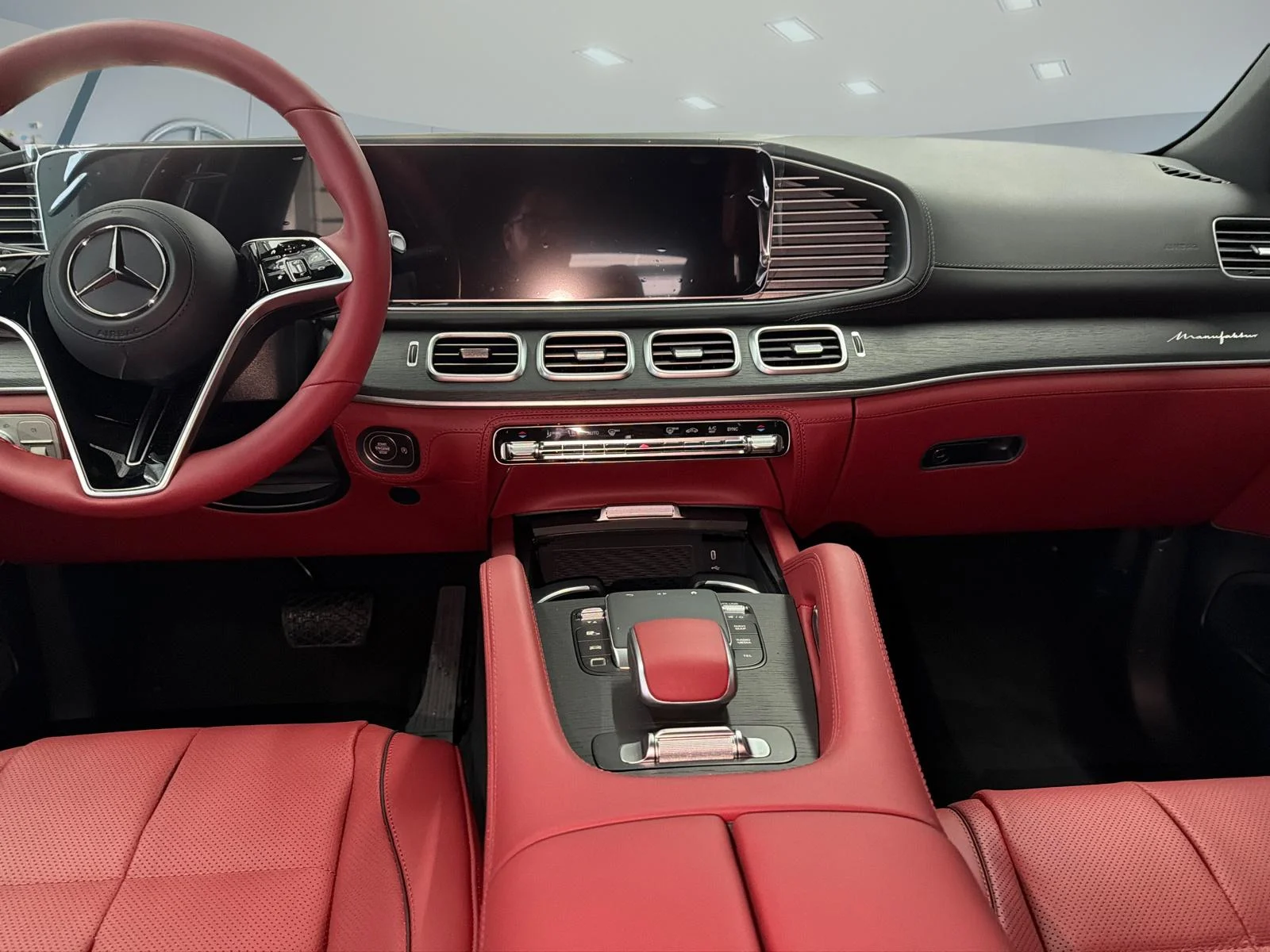 New 2026 manufaktur paint manufaktur si Mercedes-Benz GLE 580 4MATIC SUV image 19