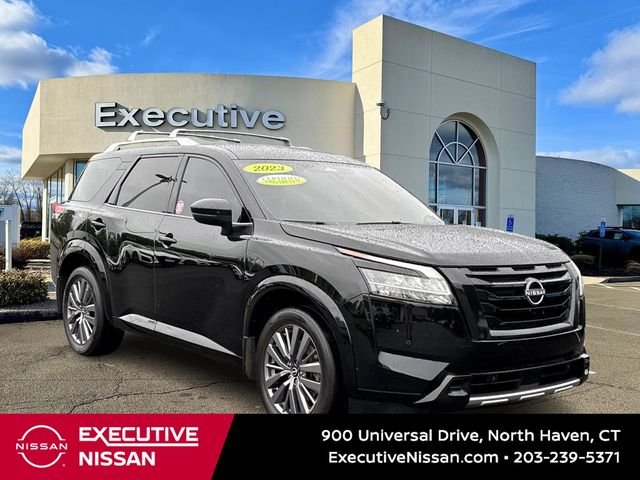 2023 Nissan Pathfinder SL