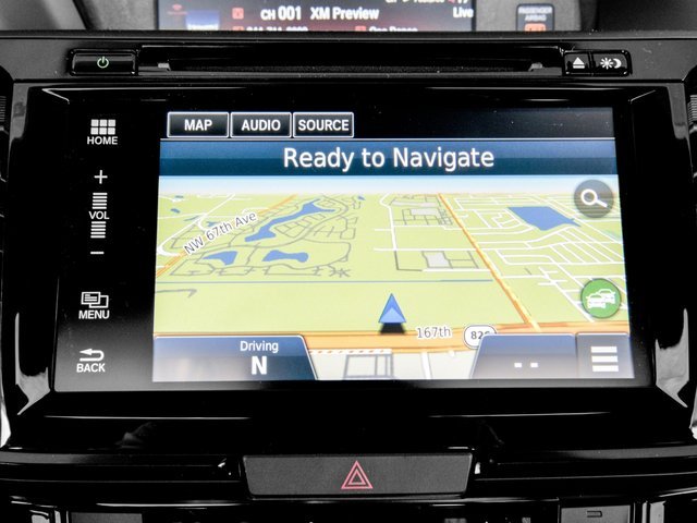 Used 2017 Lunar Silver Metallic Honda Touring image 17