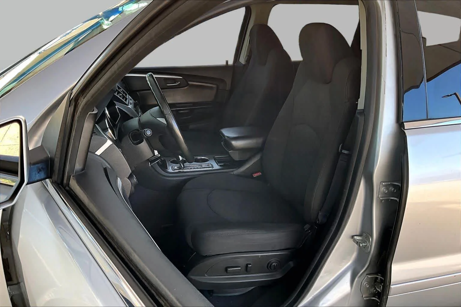 Used 2012 Silver Ice Metallic Chevrolet LT w/1LT image 7