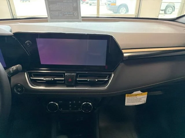 New 2026 Cacti Green Chevrolet ACTIV image 31