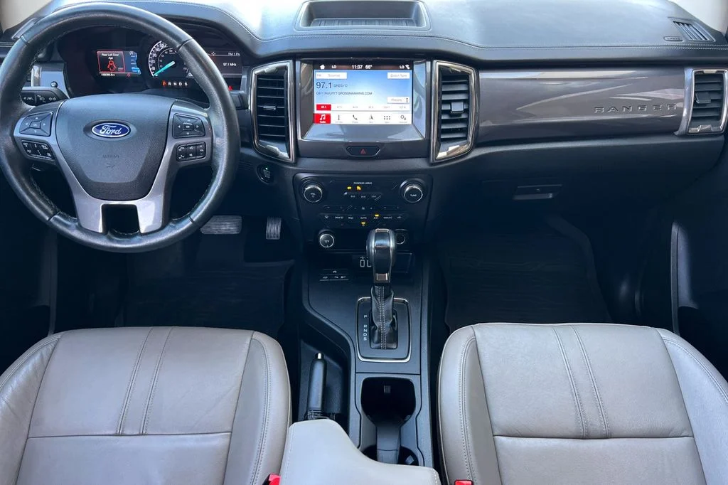 Used 2019 White Ford Lariat image 16