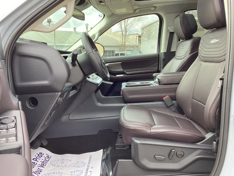 New 2026 Glacier Gray Metallic Tri-Coat Ford Platinum® image 34