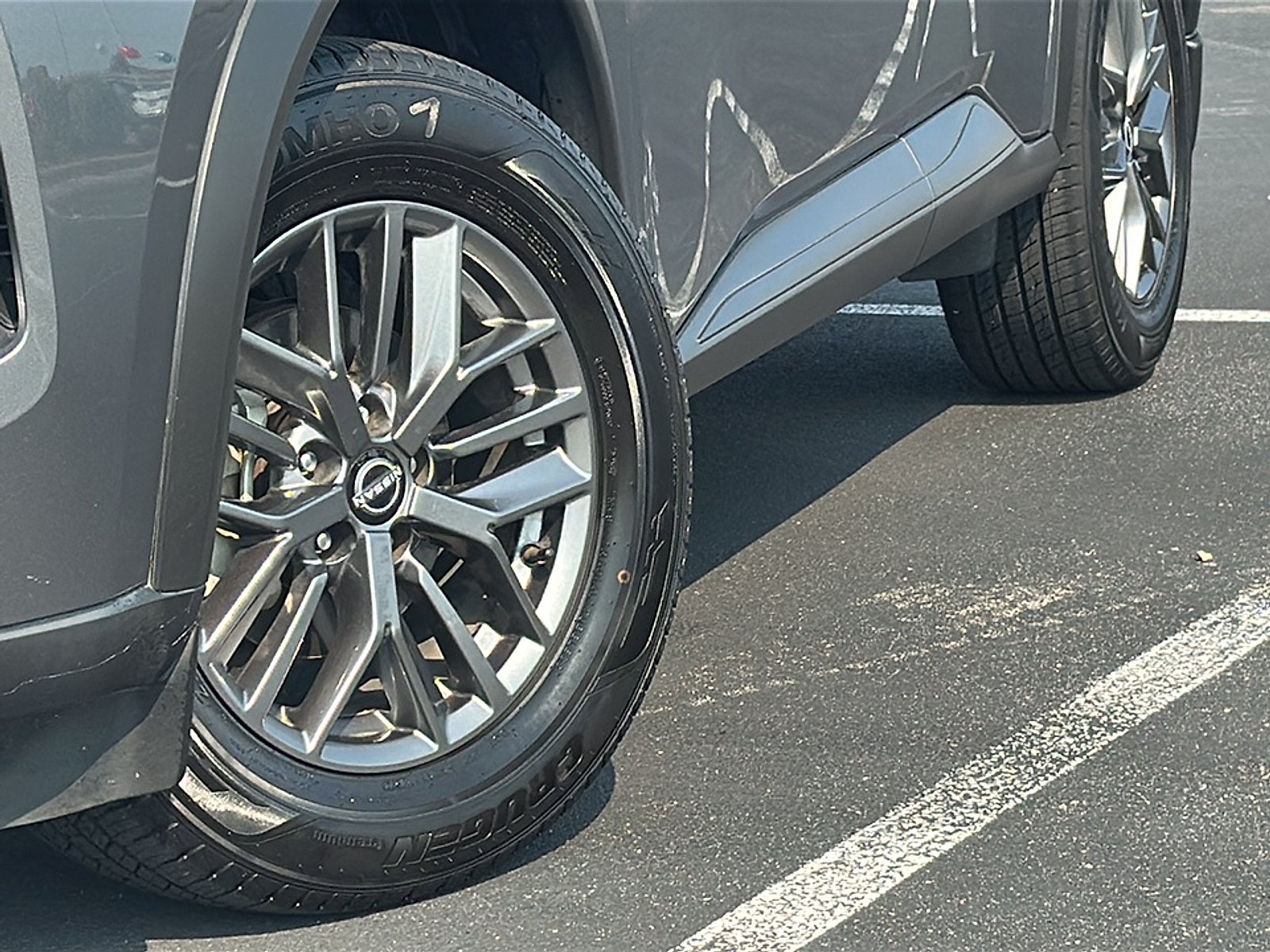 2023 Nissan Rogue S AWD photo 3