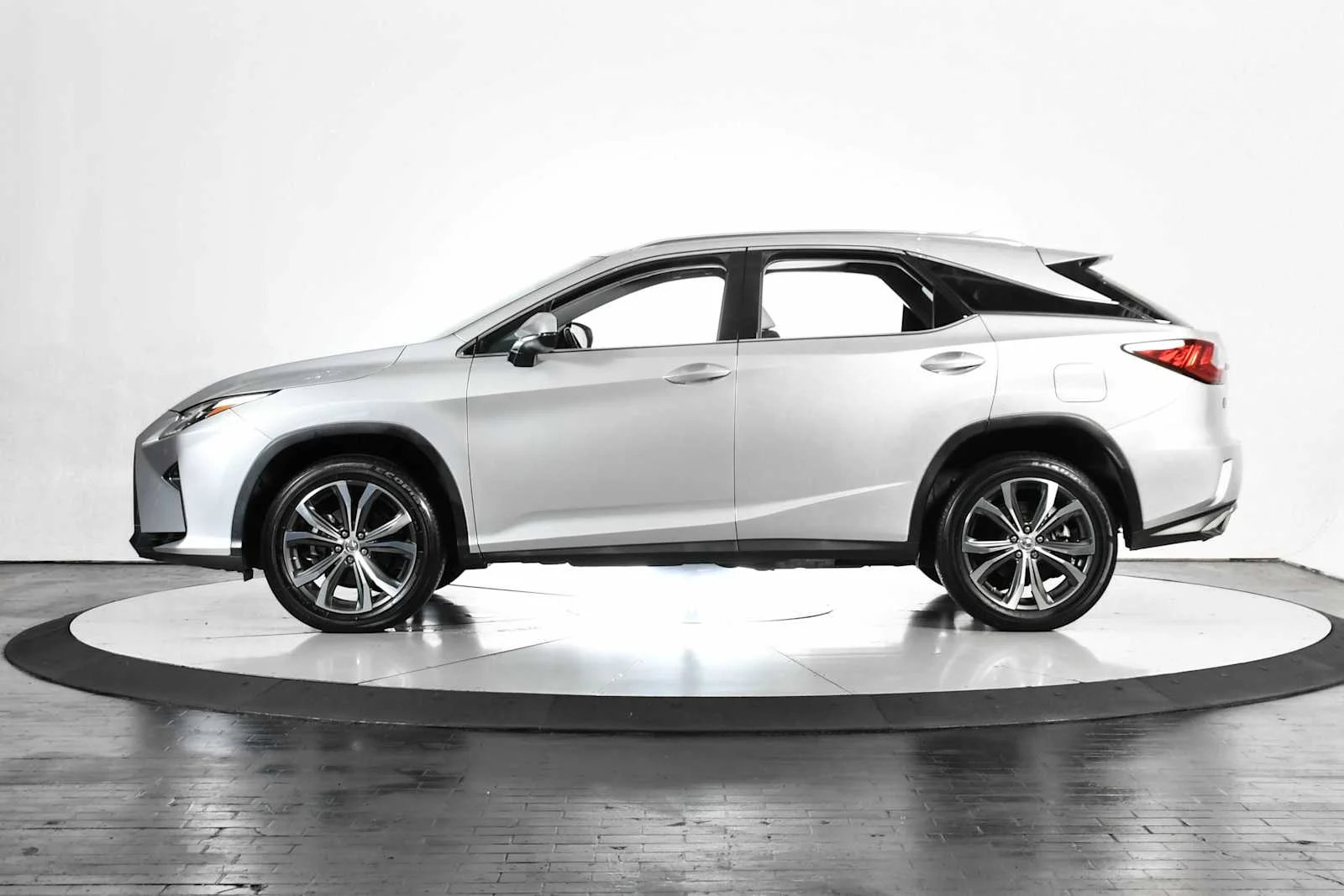 Used 2016 Silver Lining Metallic Lexus  image 2