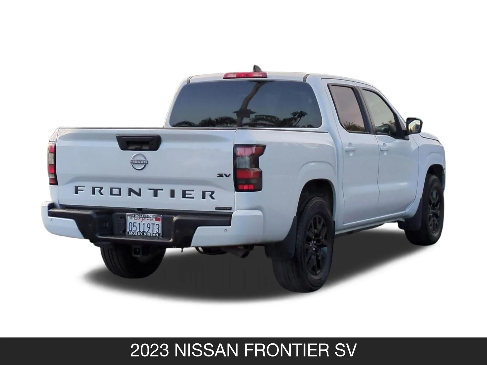 Used 2023 Glacier White Nissan SV image 8