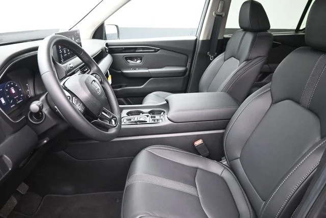 2026 Honda Pilot EX-L - Photo 17