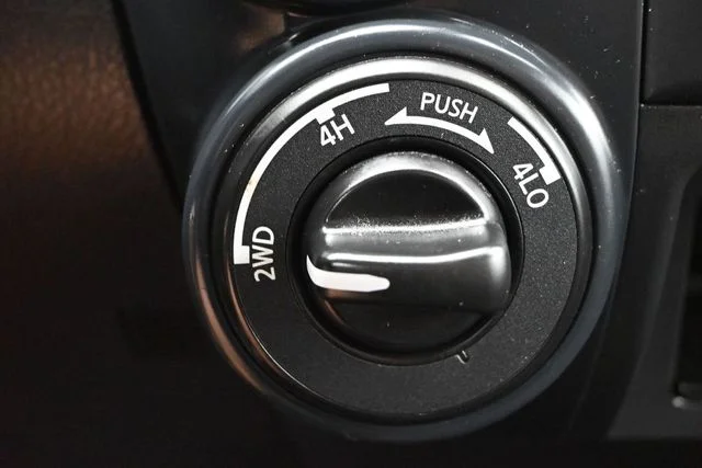 Used 2022 White Nissan SV image 21