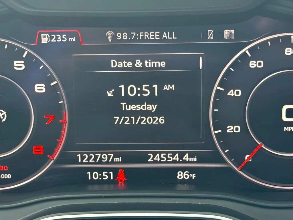 Used 2018  Audi 2.0T Premium Plus image 16