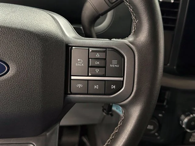 Used 2025 Blue Ford XLT image 15