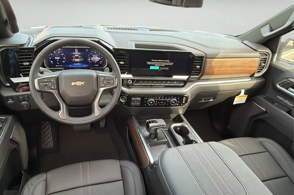 New 2026 White Sands Chevrolet High Country image 20
