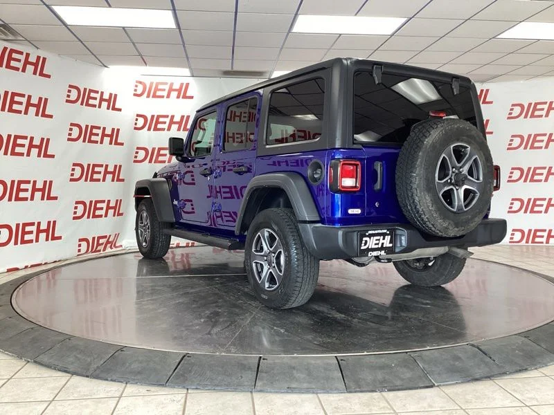 Used 2019 Blue Jeep Unlimited Sport S image 5