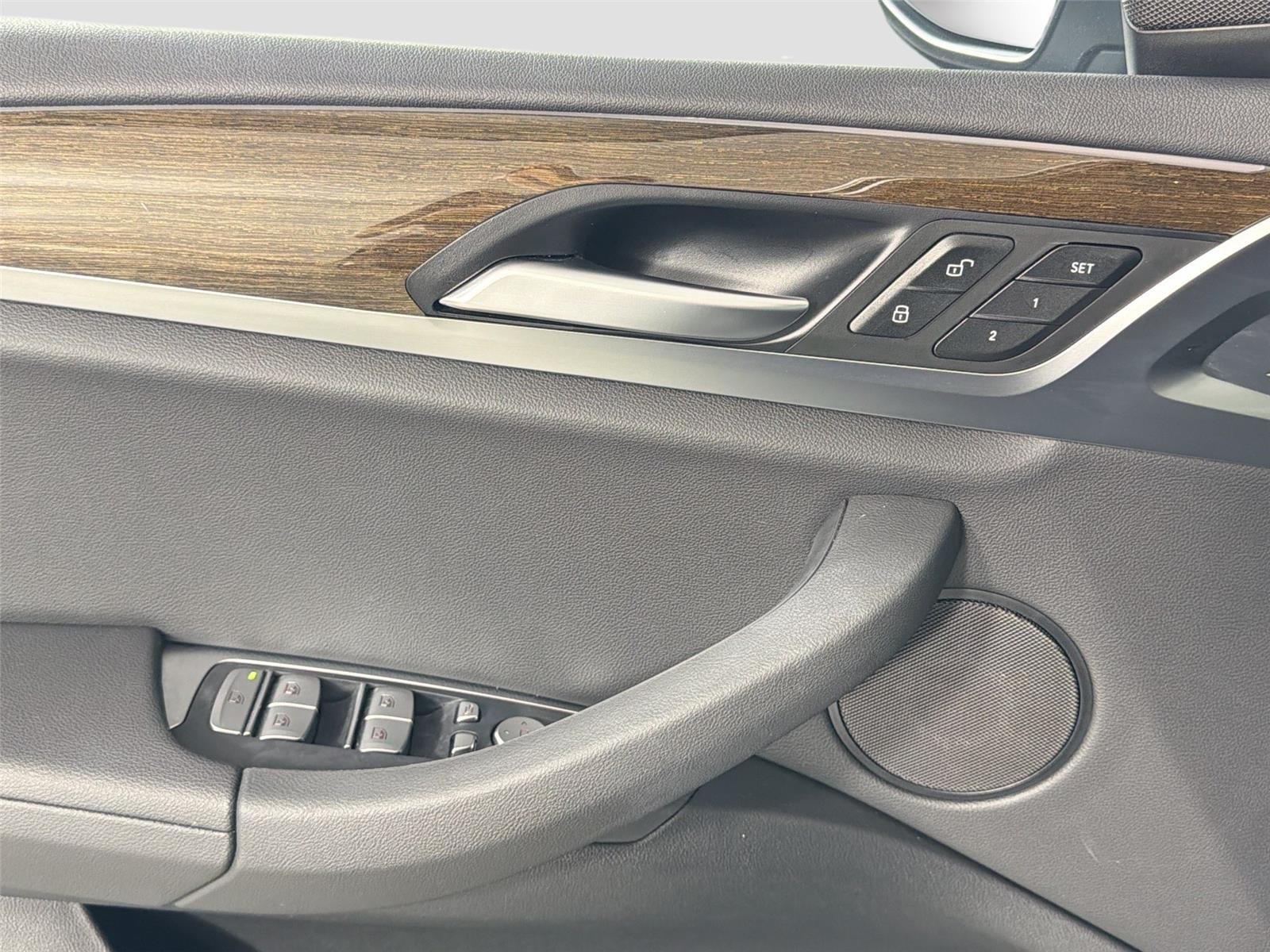 Used 2023 Skyscraper Gray Metallic BMW sDrive30i image 18