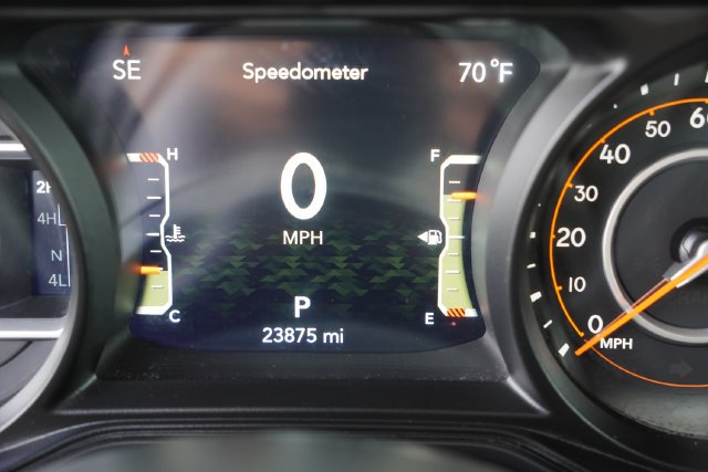 Used 2025 Hydro Blue Pearlcoat Jeep Rubicon image 32