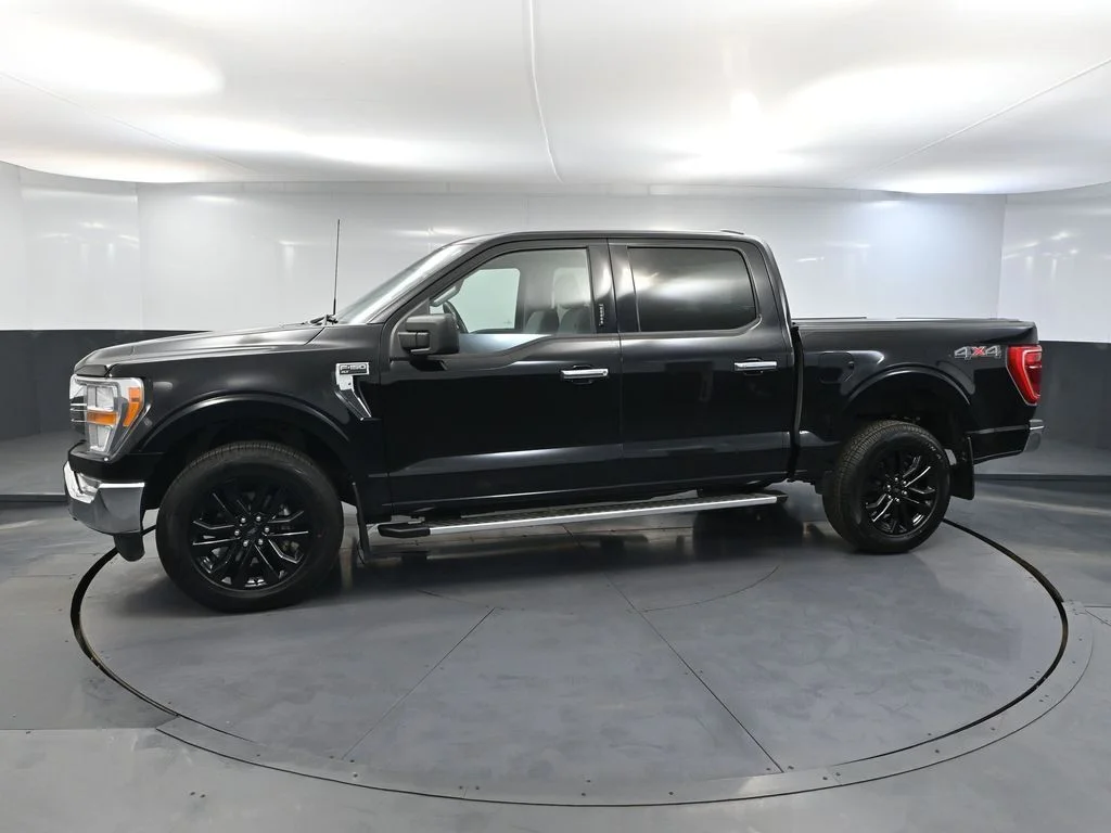 Used 2022 Black Ford XLT BRAND NEW WHEELS/TIRES image 8