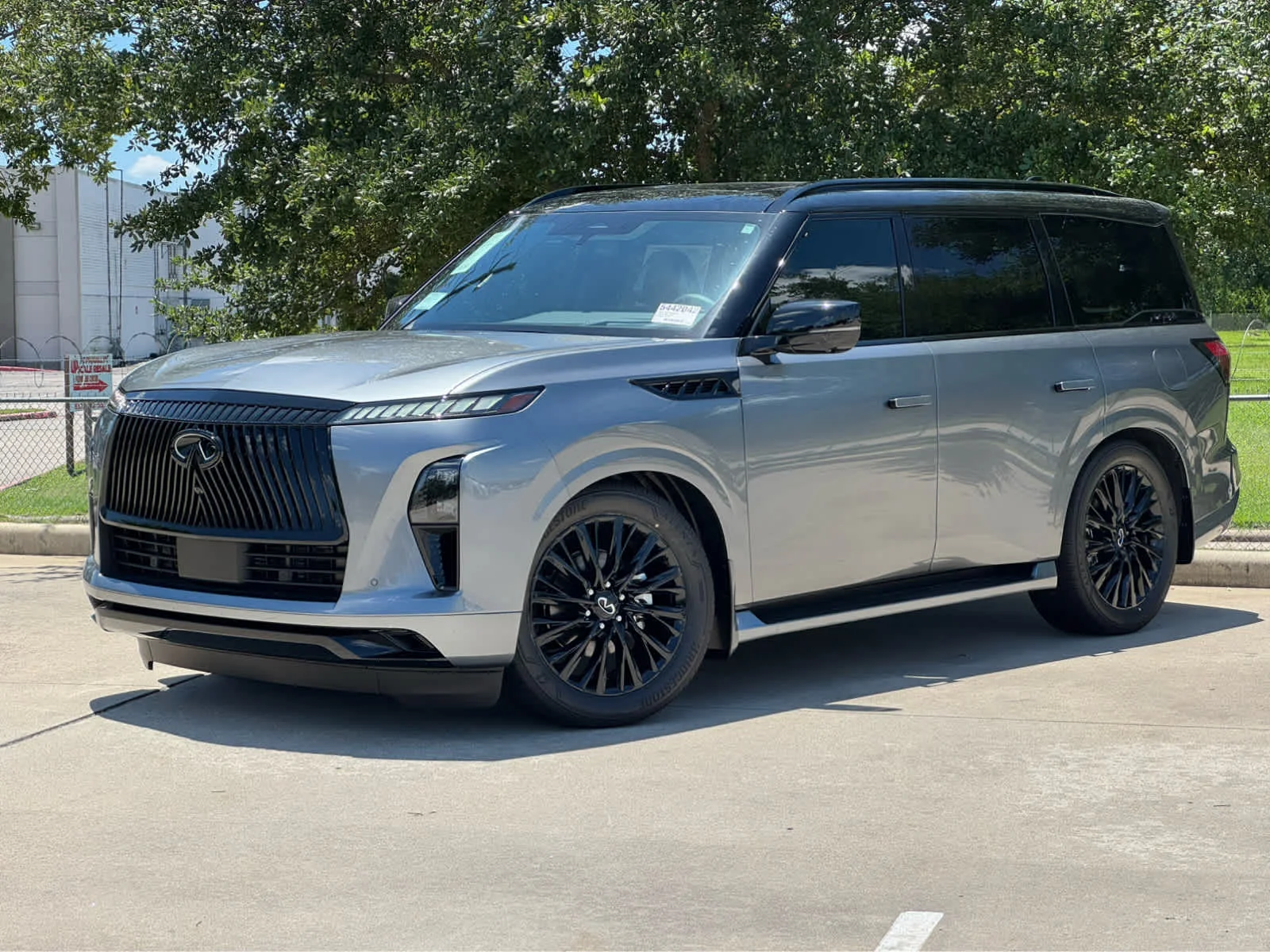 2026 INFINITI QX80 Autograph 4WD's photo