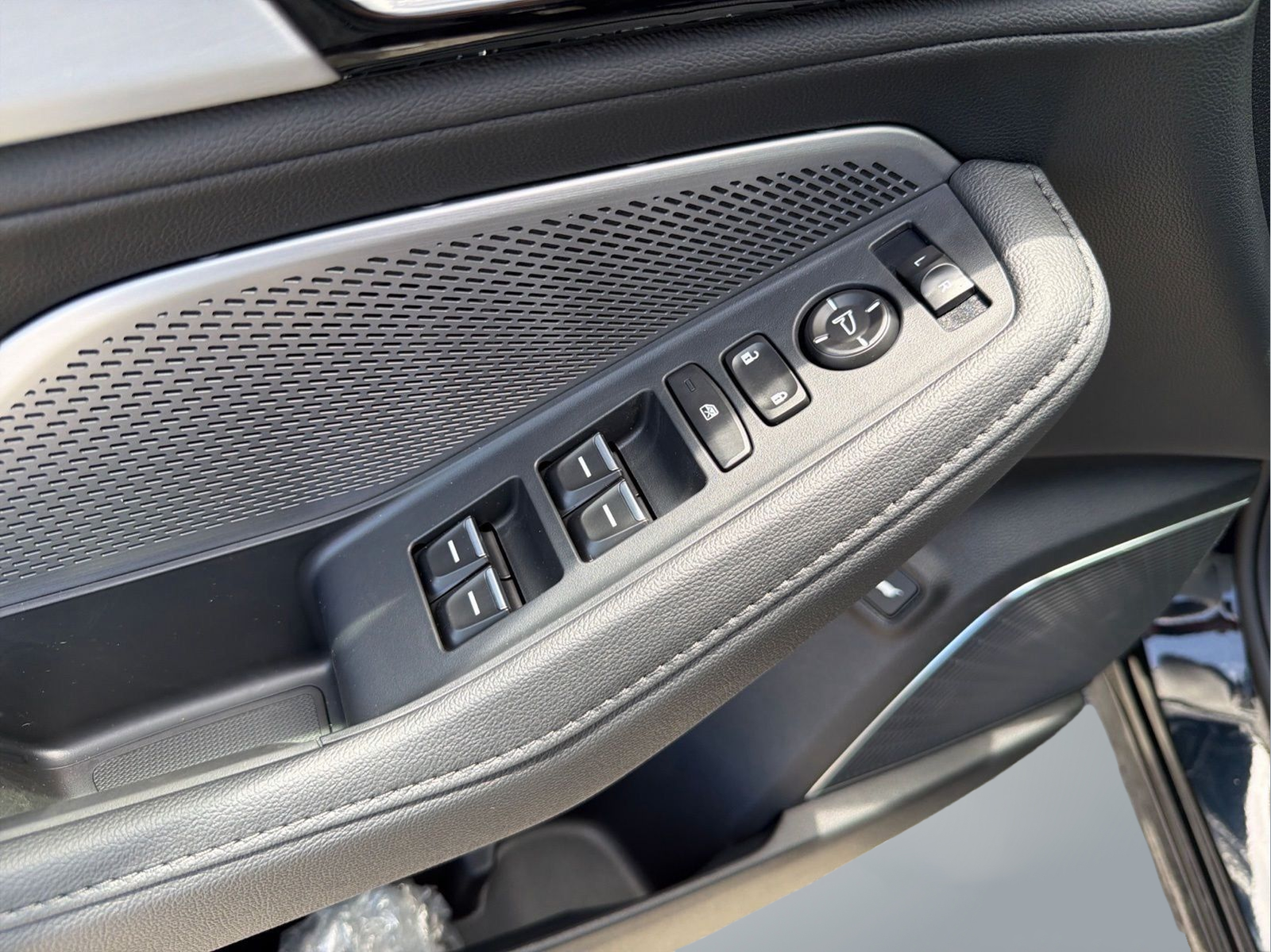 New 2026 Majestic Black Pearl Acura Base image 27