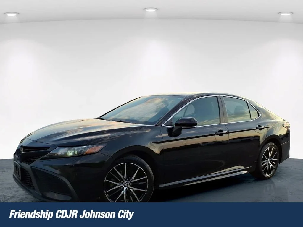 Used 2022 Black Toyota SE image 1