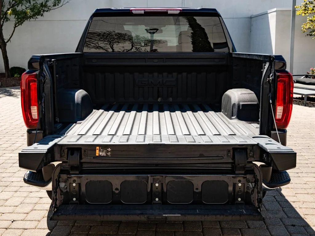 Used 2023 Titanium Rush Metallic GMC SLT image 22