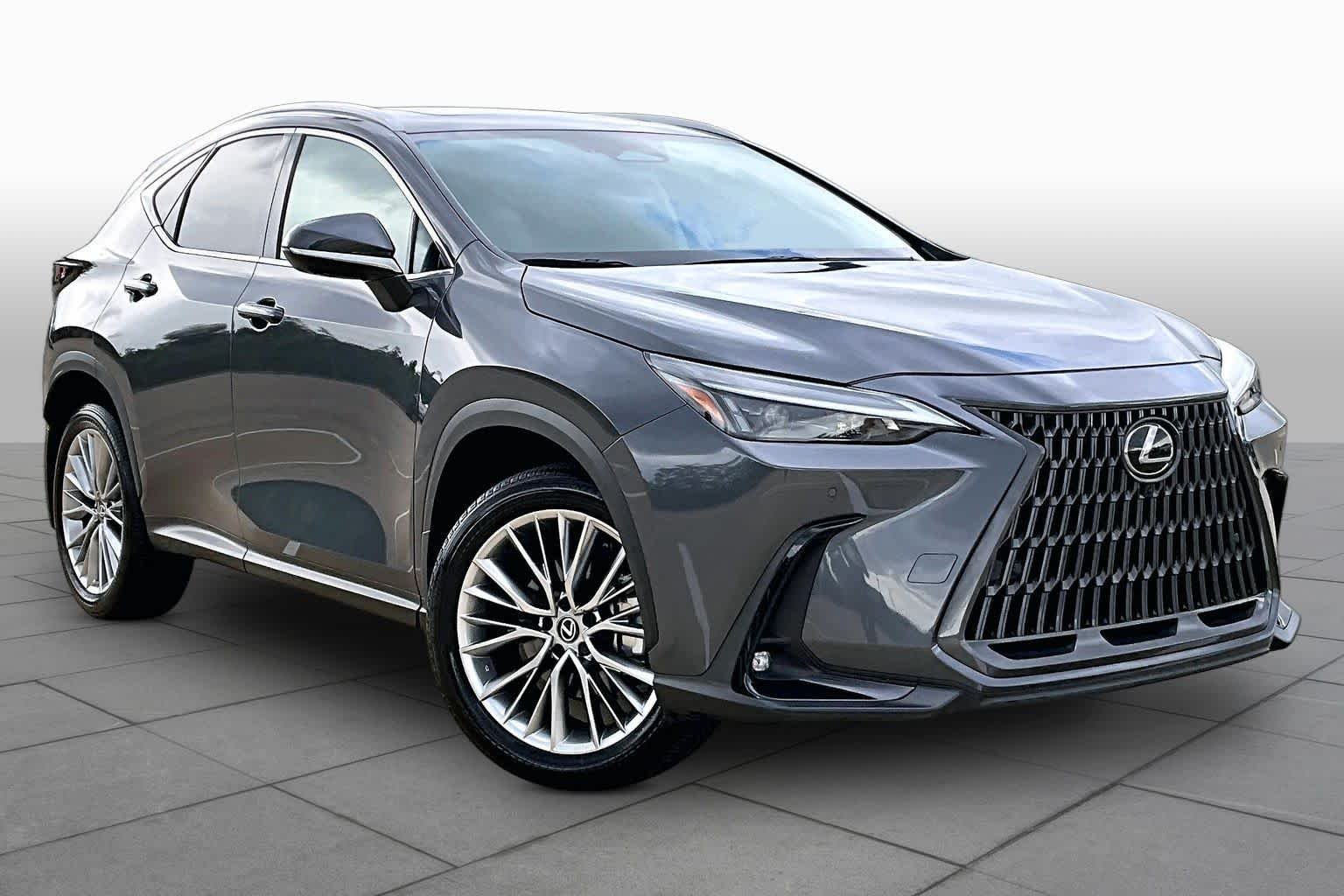 Certified Used 2025 SONIC CHROME Lexus Premium image 3