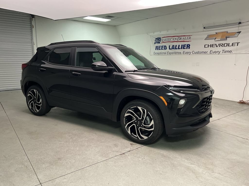 New 2026 Mosaic Black Metallic Chevrolet RS image 2
