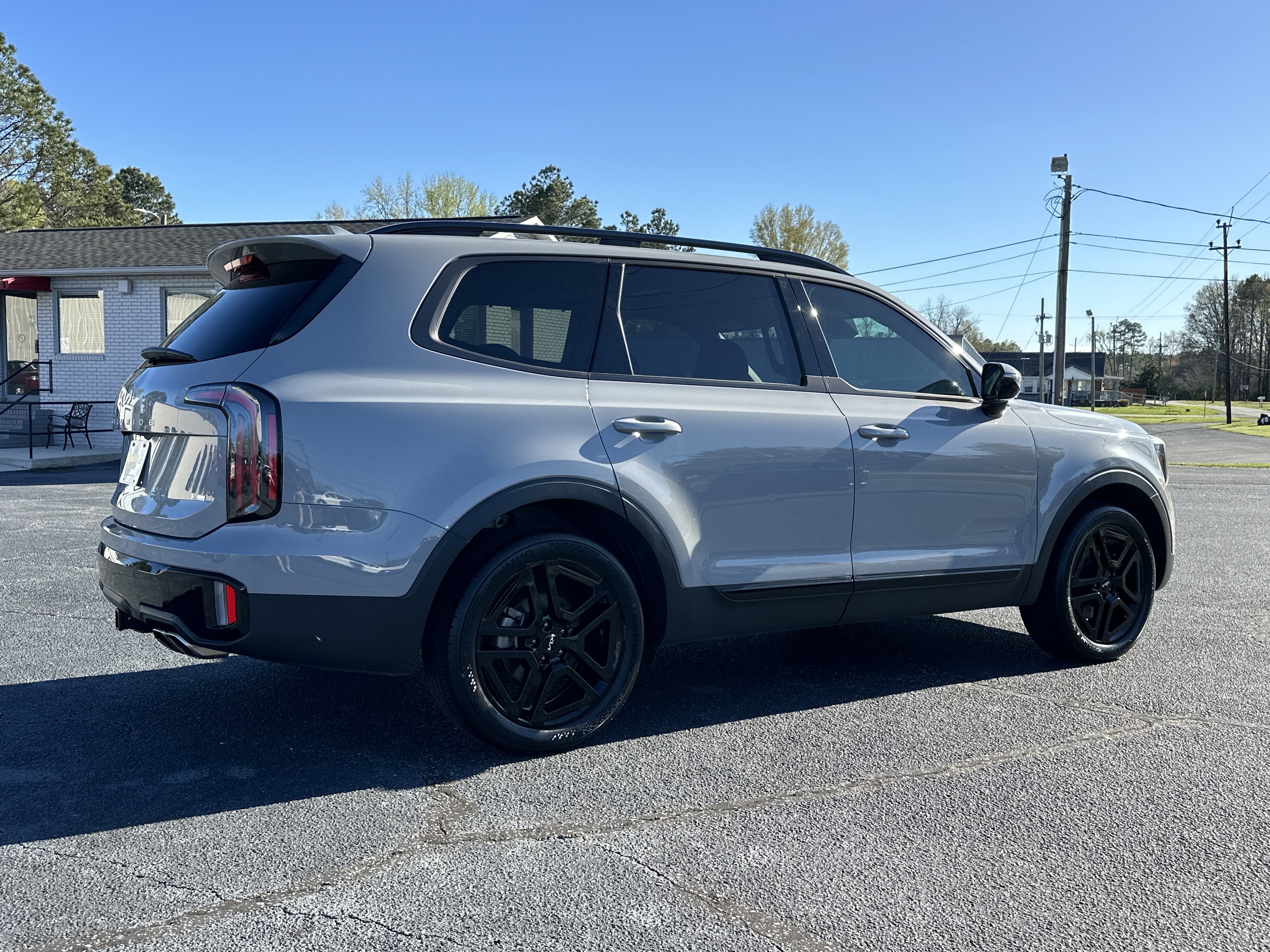 Used 2024 Wolf Gray Kia SX X-Line image 8