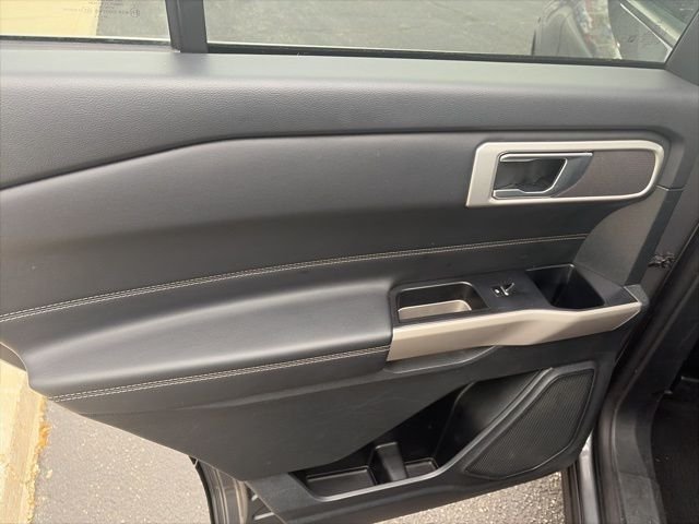 Used 2022 Gray Metallic Ford XLT image 14