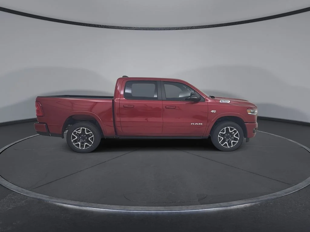 New 2026 Molten Red Pearl-Coat Exterior Paint RAM Laramie image 17