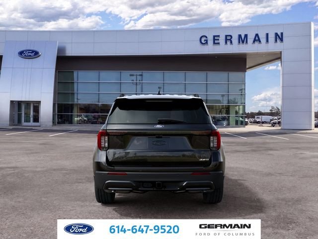 New 2027 Agate Black Metallic Ford ST-Line image 11