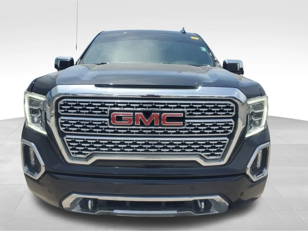 Used 2021 Black GMC Denali image 12