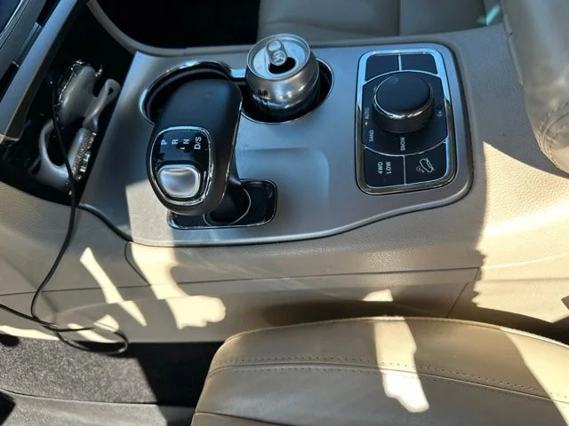 Used 2015 Black Jeep Limited image 9