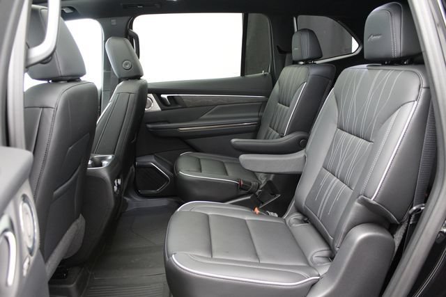 New 2026 Ebony Twilight Metallic Buick Avenir image 25