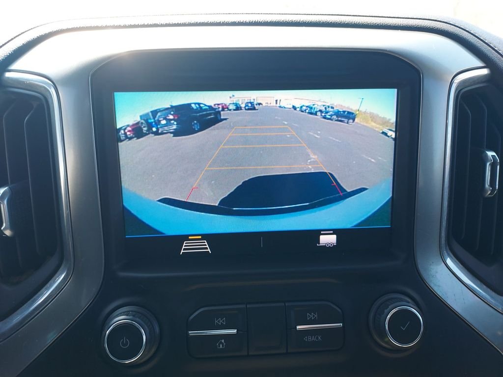 Used 2021 White Chevrolet LT image 23
