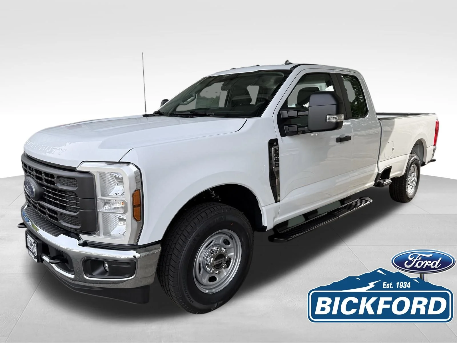 2026 Ford F-250 XL SuperCab 8' Box's photo