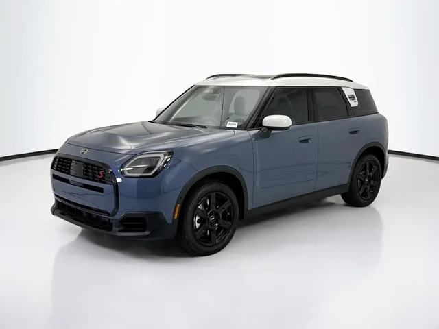 2027 MINI Countryman Signature Plus