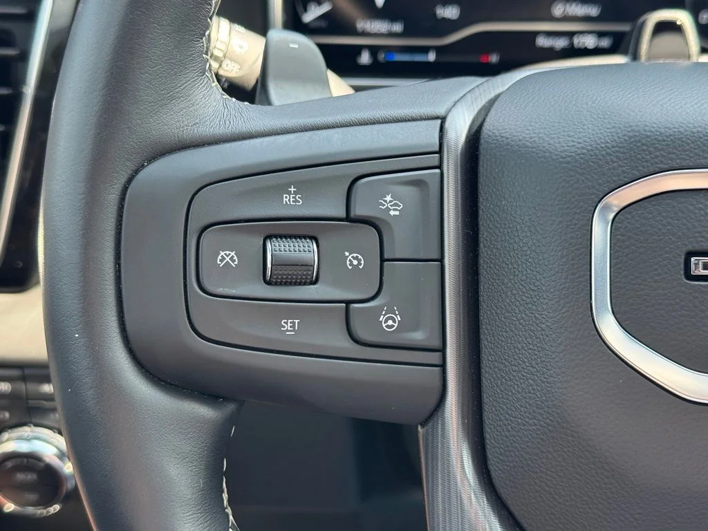 Used 2025 Silver GMC Denali Ultimate image 23