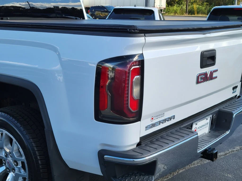 Used 2018 SUMMIT WHITE GMC SLT image 12