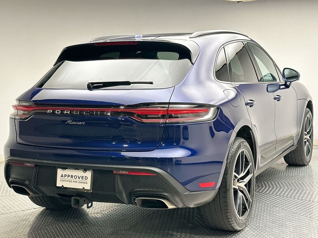 Used 2022 Gentian Blue Metallic Porsche  image 13