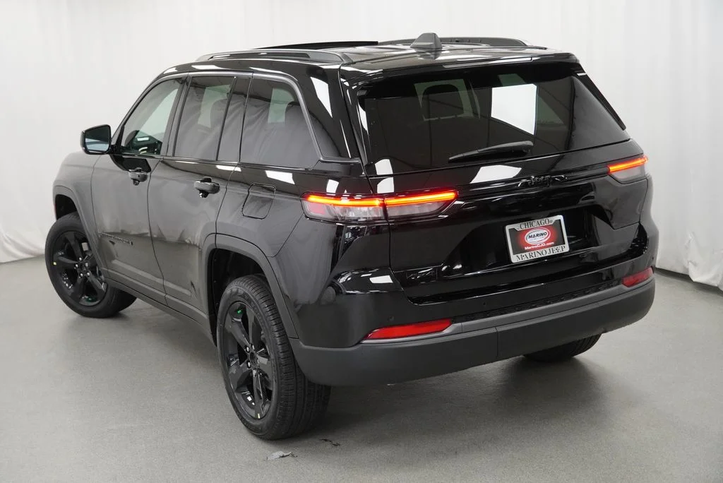 New 2027 High Gloss Black Jeep Limited image 11