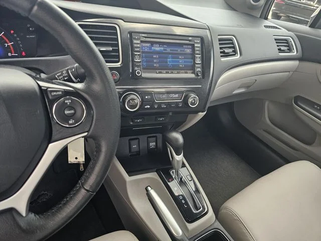 Used 2013  Honda Hybrid image 36