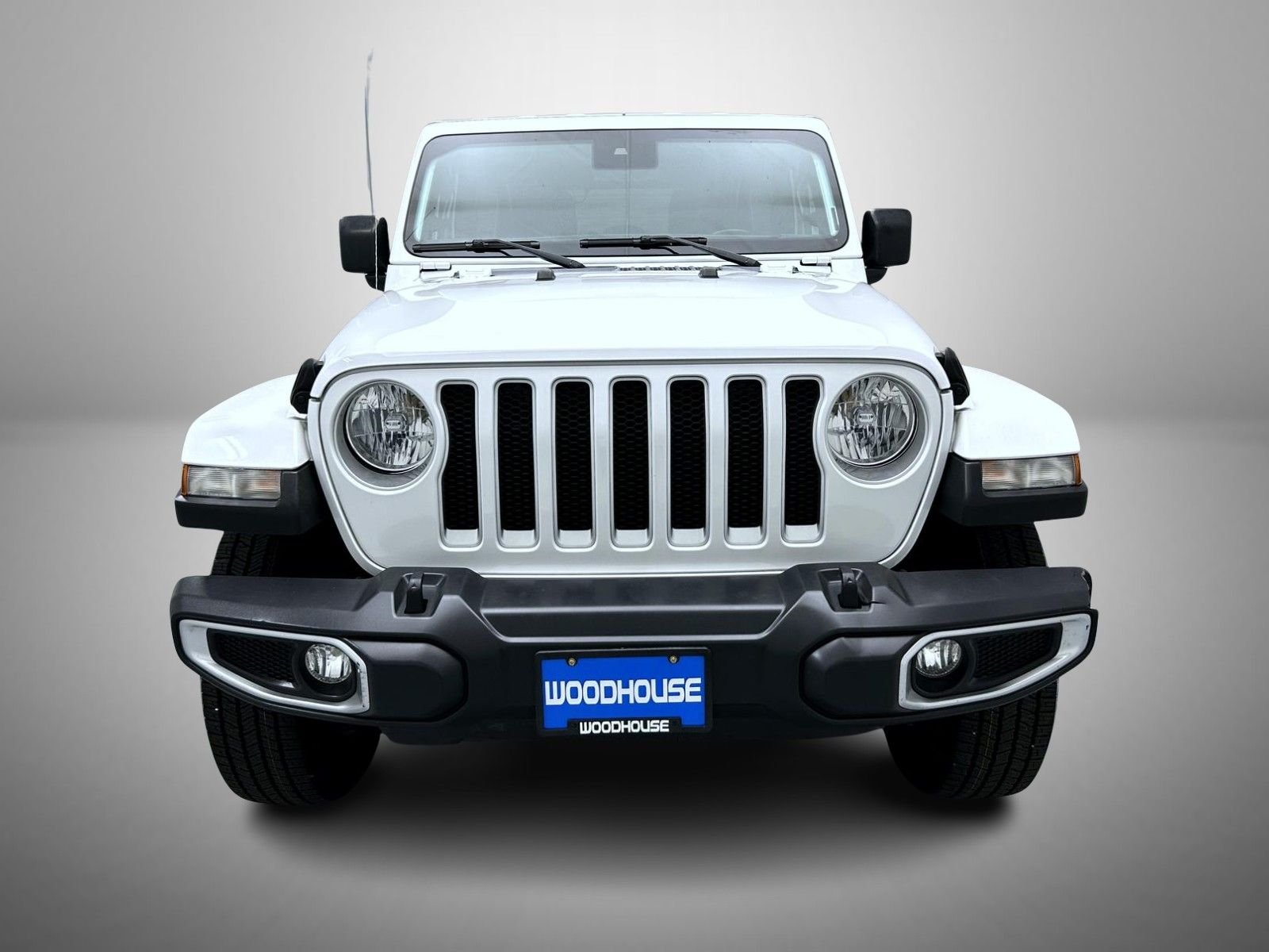Used 2019 White Jeep Unlimited Sahara image 2
